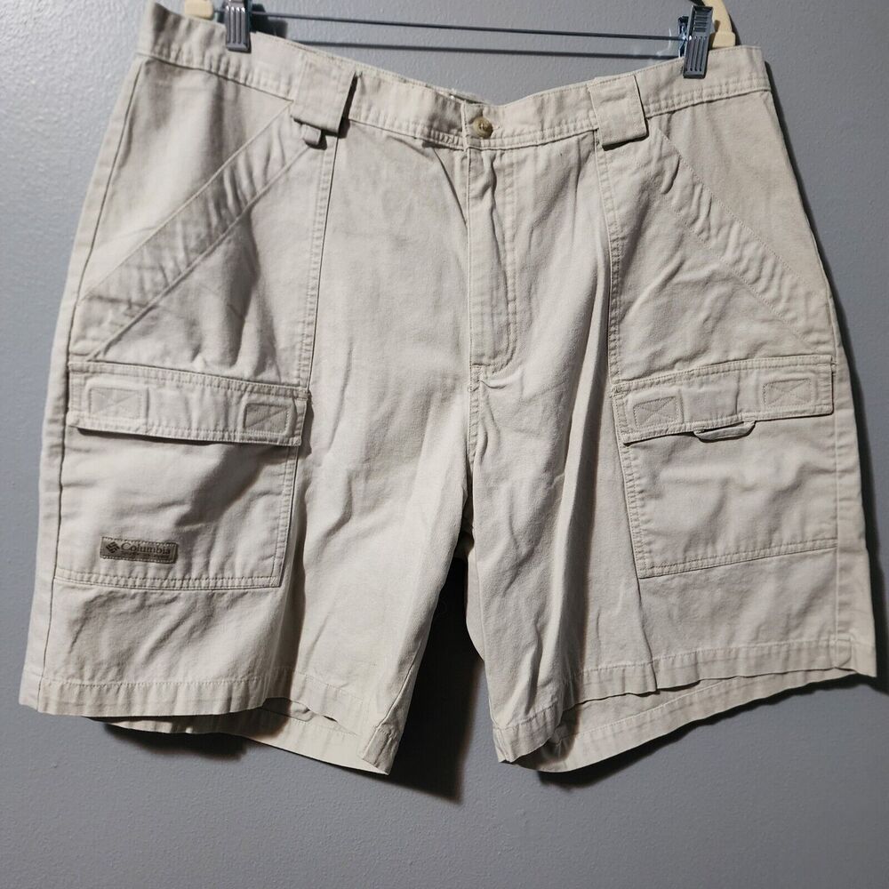 Columbia Mens Size 40 Khaki Beige Flat Front Fishing Cargo Pocket Shorts
